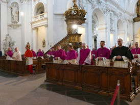 Abschlussvesper der Bischofskonferenz mit Spendung des Bonifatiussegens (Foto: Karl-Franz Thiede)